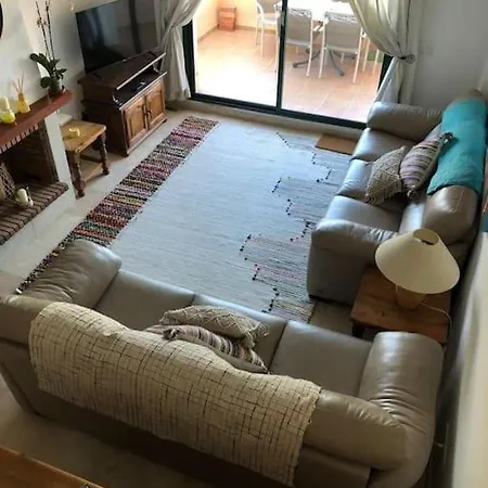 Spacious Duplex Families And Couples Apartment *
